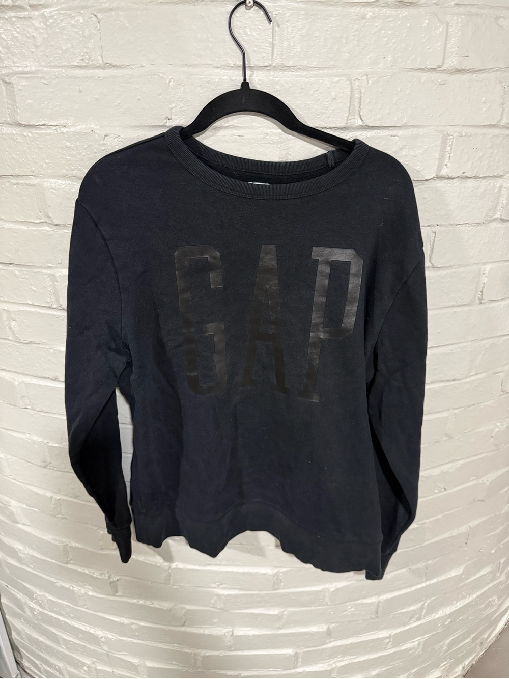 GAP Black Logo Pullover Sweatshirt